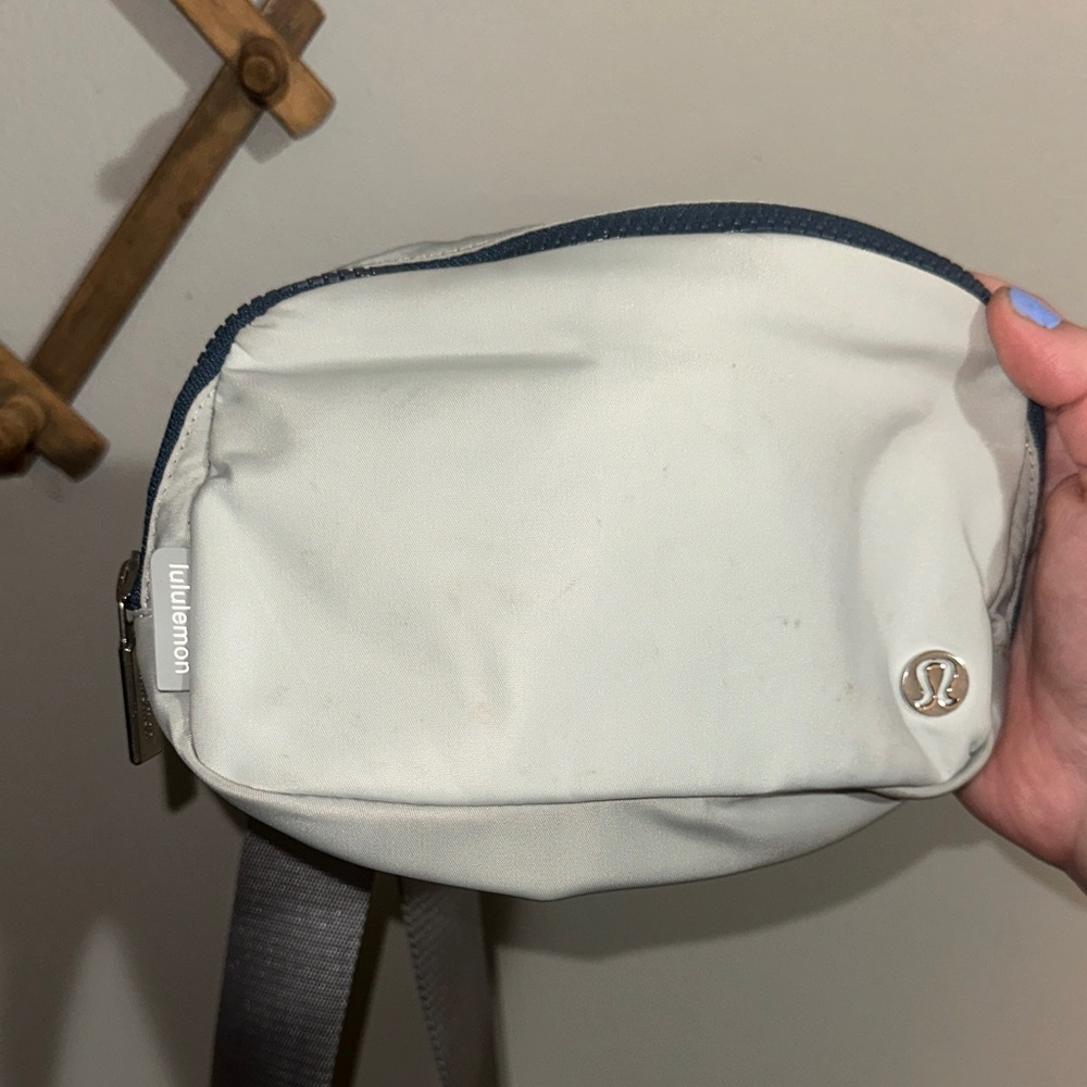 Lululemon Athletica Silver & Blue (retired colorway)